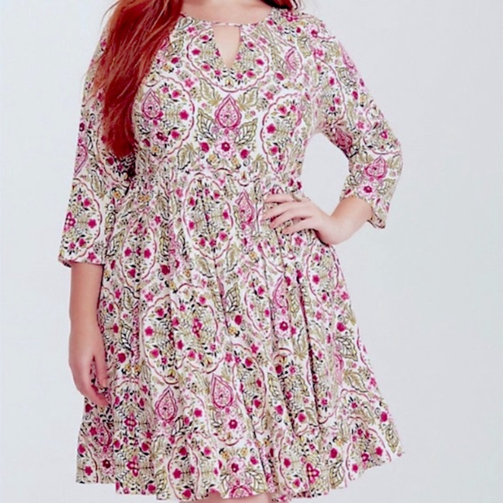 Torrid Ivory floral print Challis long sleeve skater dress with lining size 2X